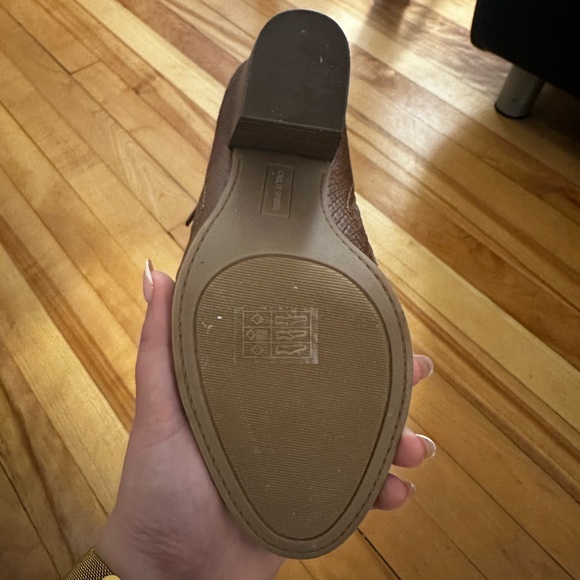 Call It Spring Vegan Leather Wedges (Women’s 7.5) - Picture 10 of 10